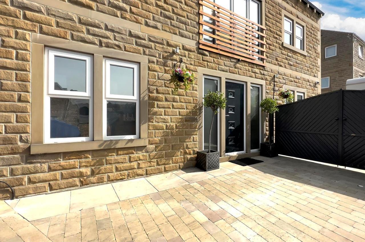 *Re7C* Ground Floor Room, For Your Most Relaxed & Cosy Stay + Free Parking + Free Fast Wifi * Batley Exterior photo